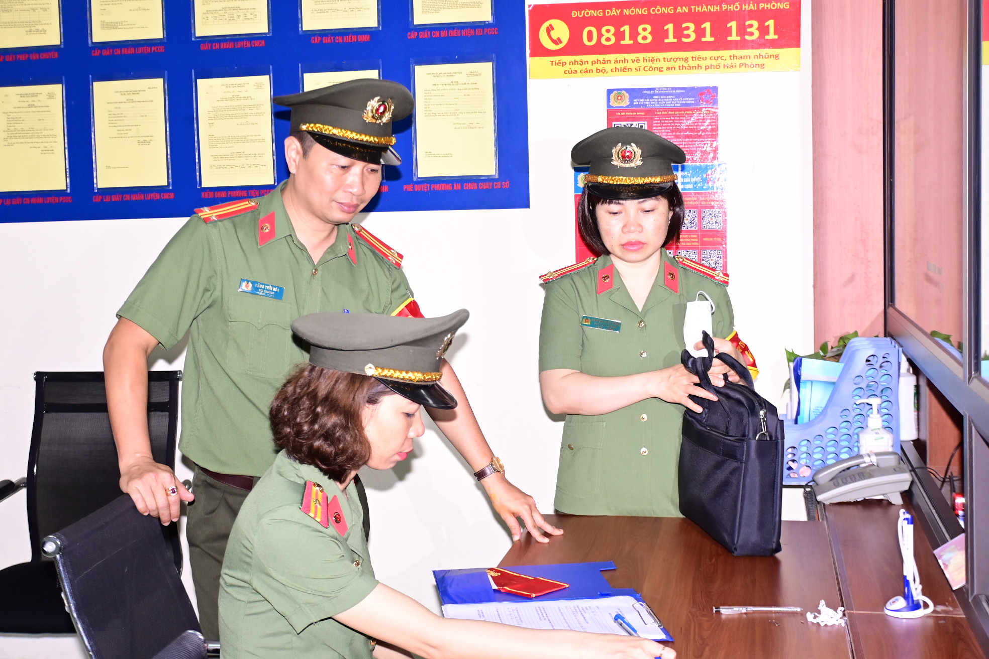 Nhân dân gửi thư cảm ơn Phòng Tham mưu
